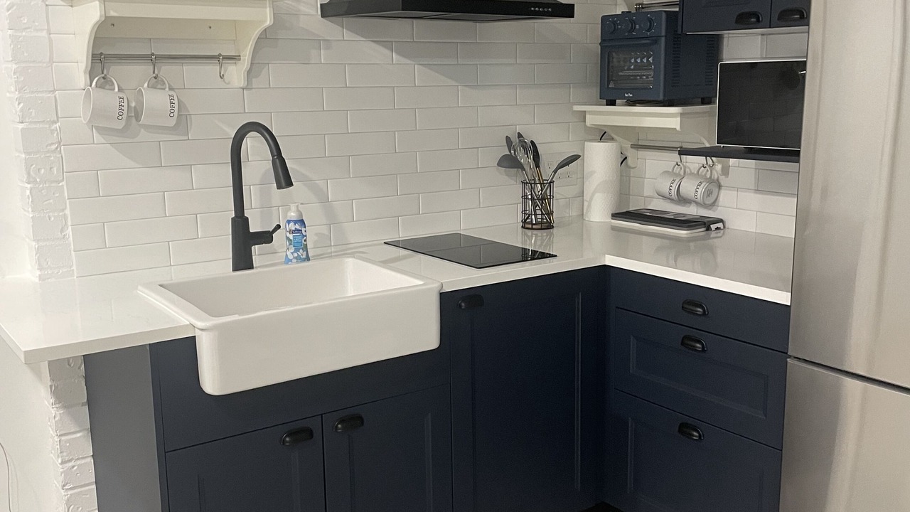 Photo of Kitchen in District of North Vancouver