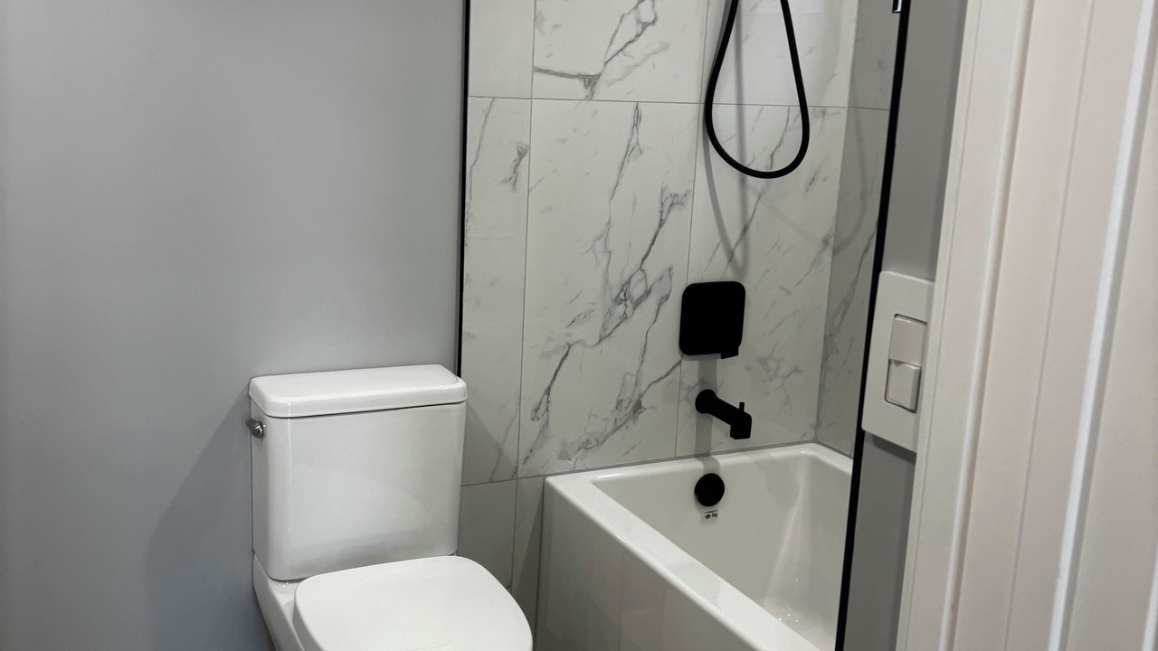 Photo of Bathroom in District of North Vancouver
