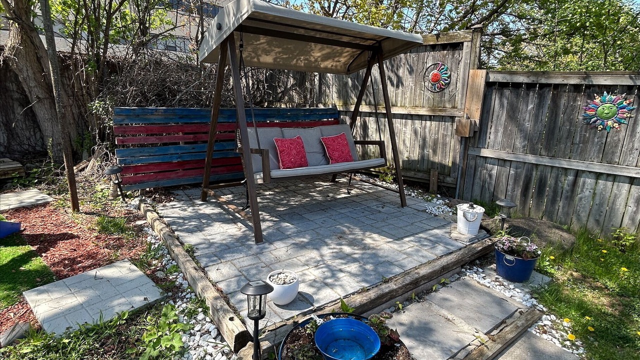 Photo of Outdoor in Kingston