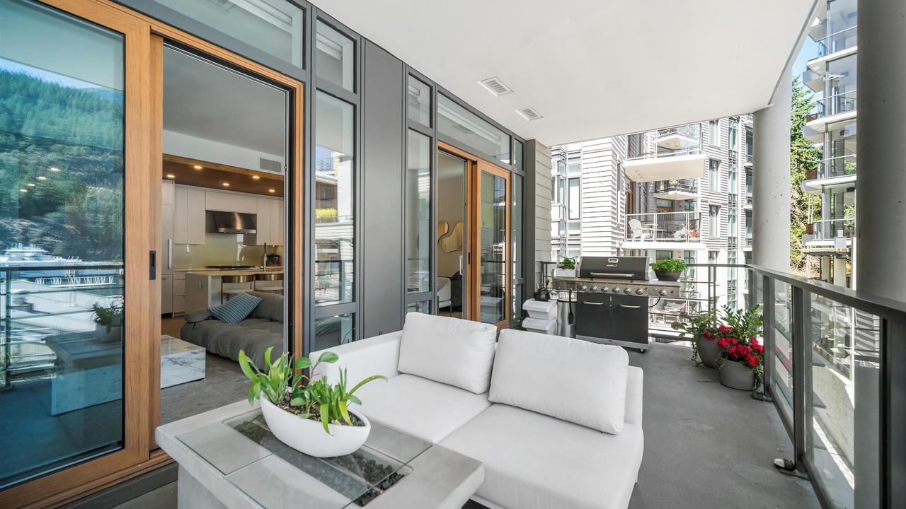 Photo of Livingroom in Horseshoe Bay