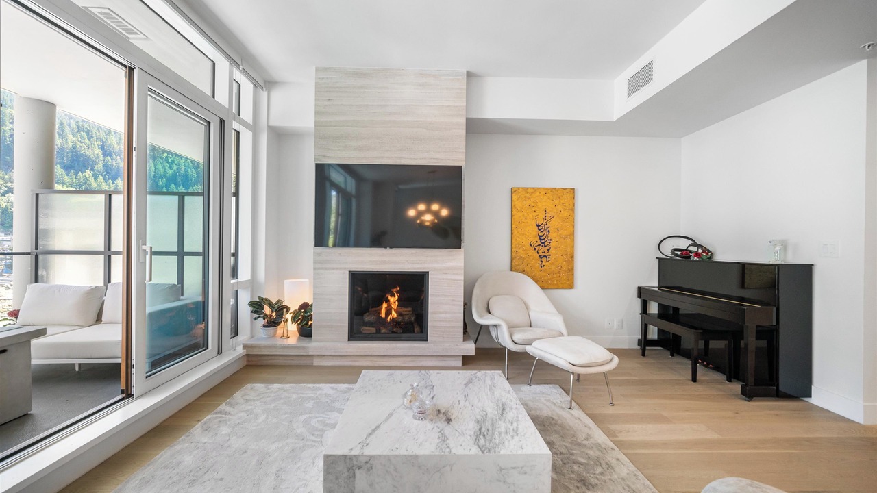 Photo of Livingroom in Horseshoe Bay