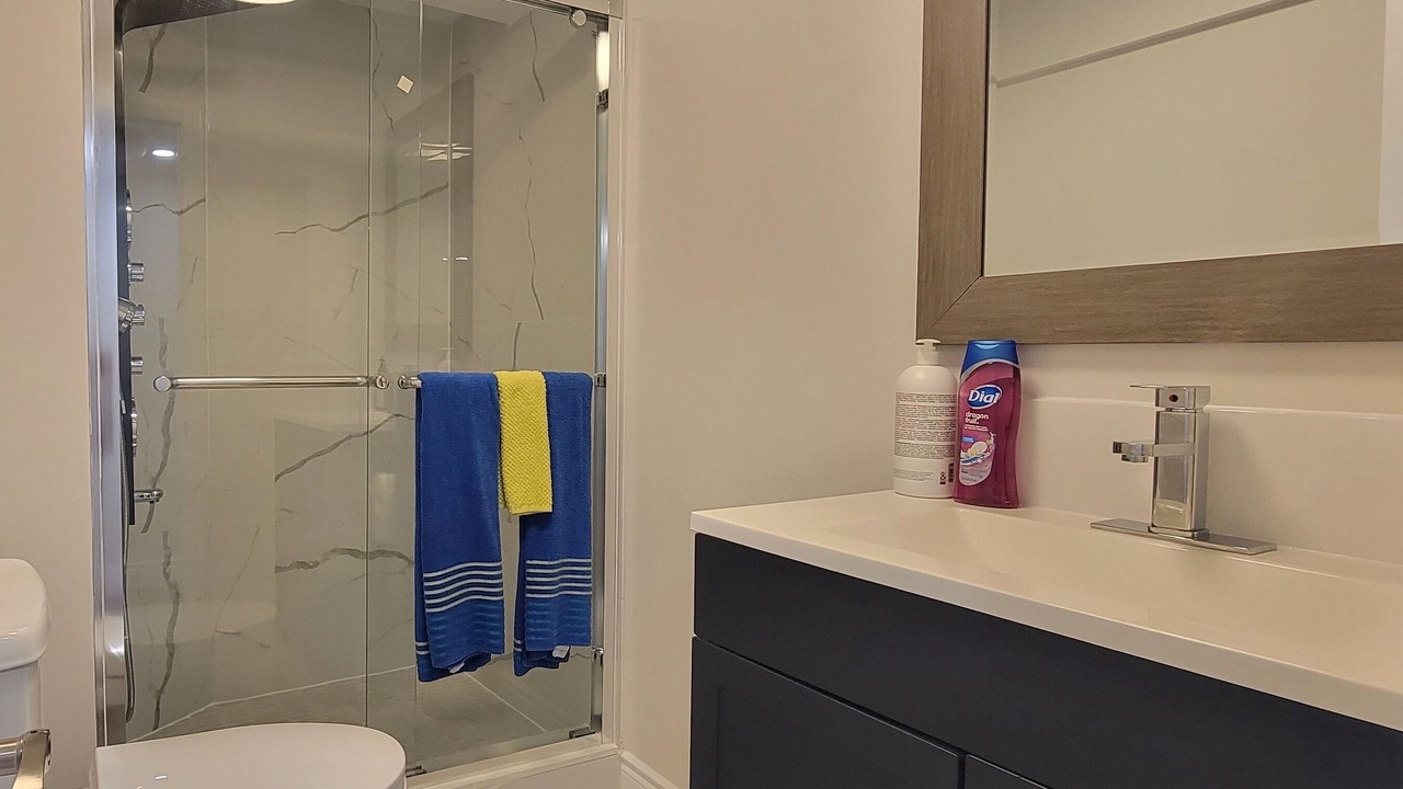 Photo of Bathroom in Stoney Creek