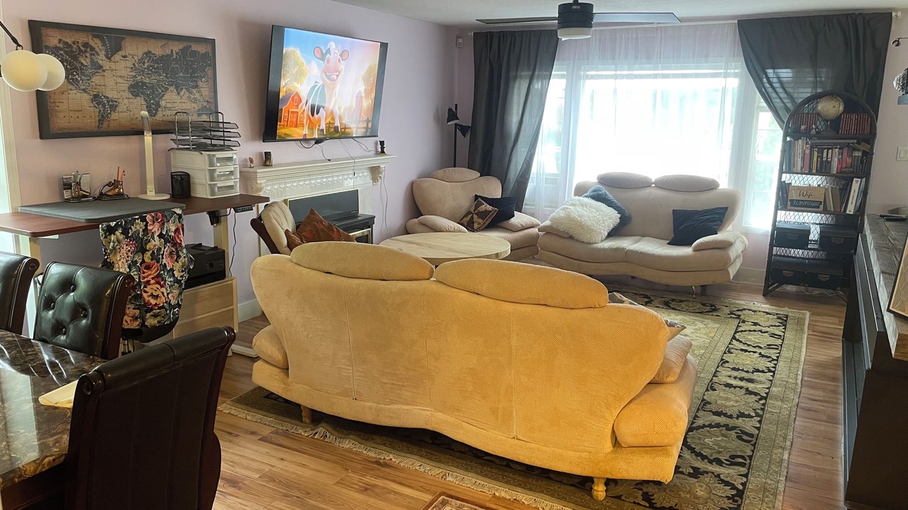 Photo of Livingroom in Lindell Beach