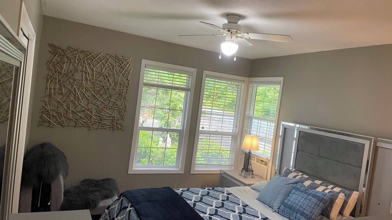 Photo of Bedroom in Lindell Beach