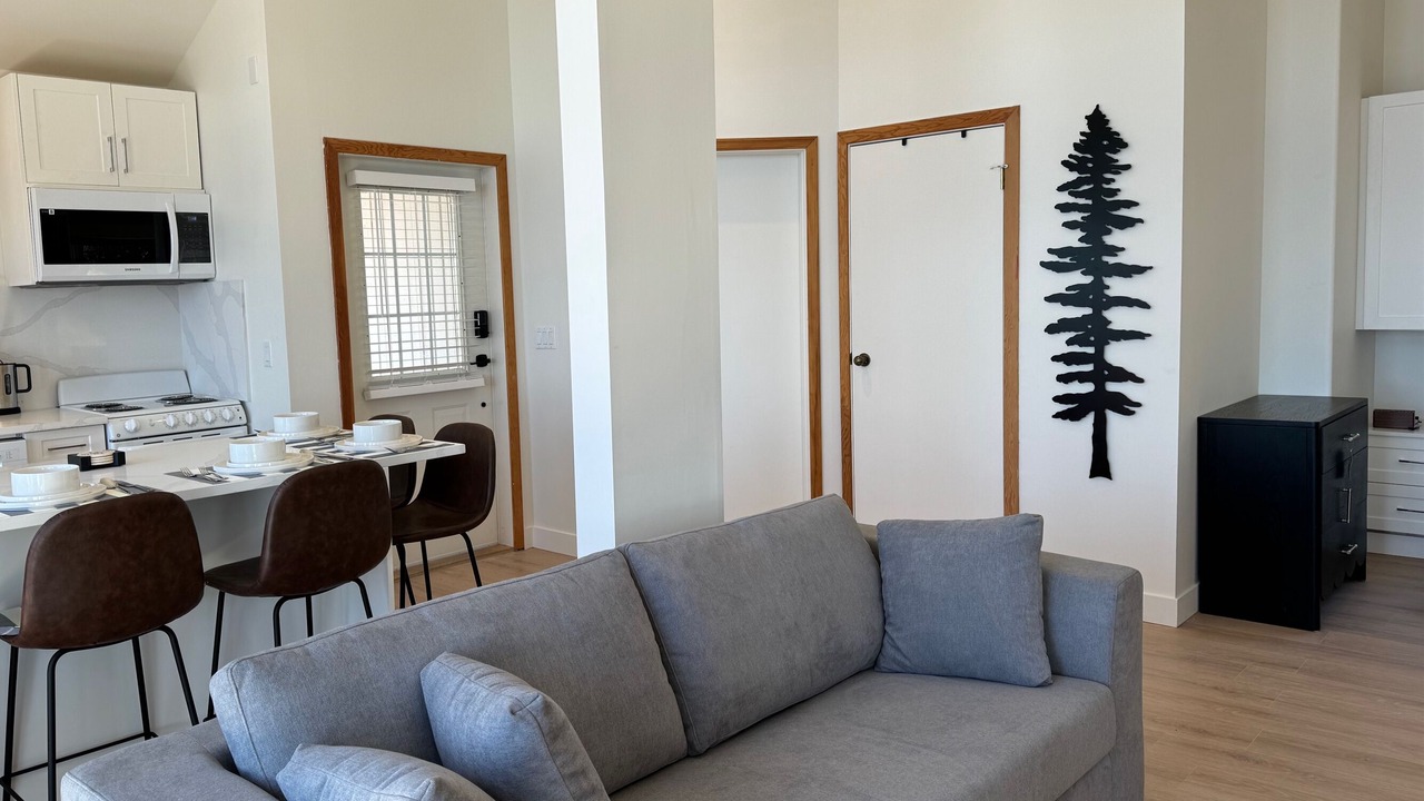 Photo of Livingroom in Pender Island