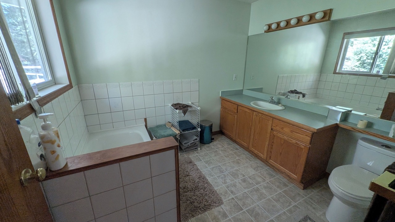 Photo of Bathroom in Thompson-Nicola Regional District
