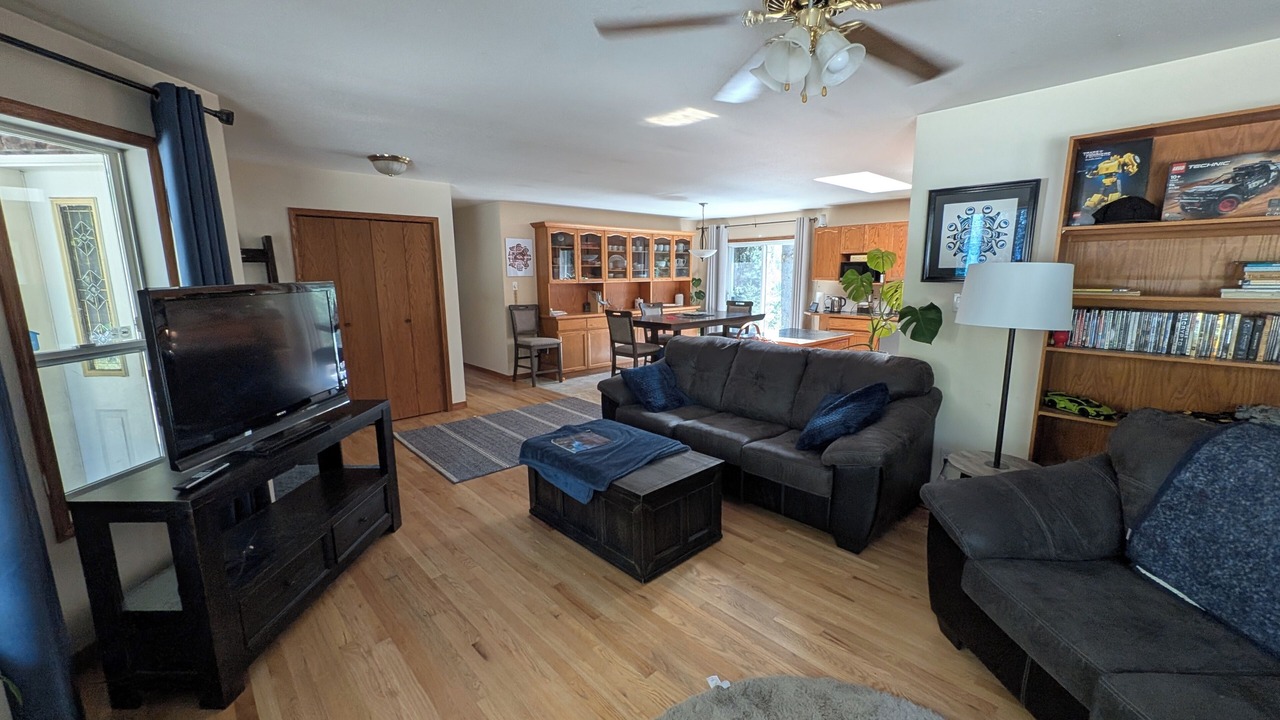 Photo of Livingroom in Thompson-Nicola Regional District