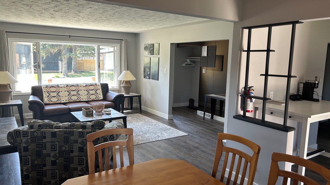 Photo of Livingroom in Southeast Calgary