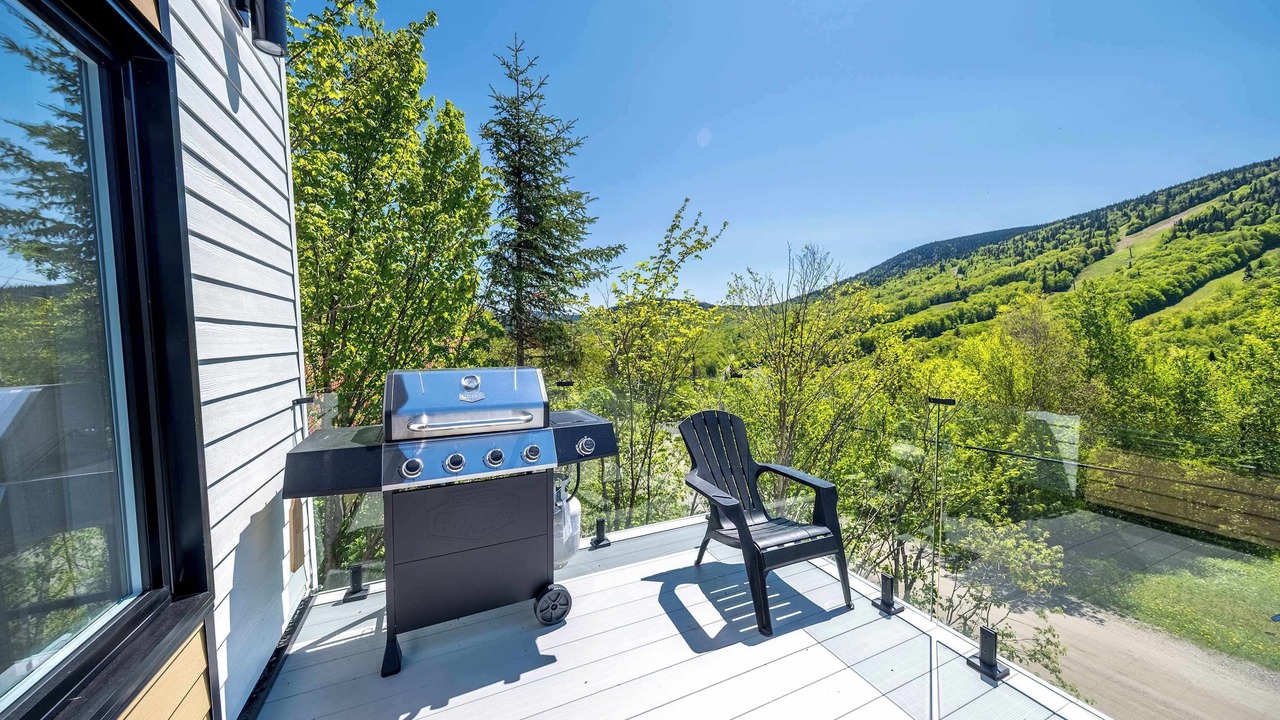 Photo of Patio Balcony in Notre-Dame-Auxiliatrice-de-Buckland