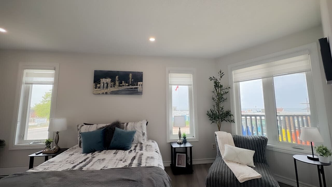 Photo of Bedroom in Wasaga Beach