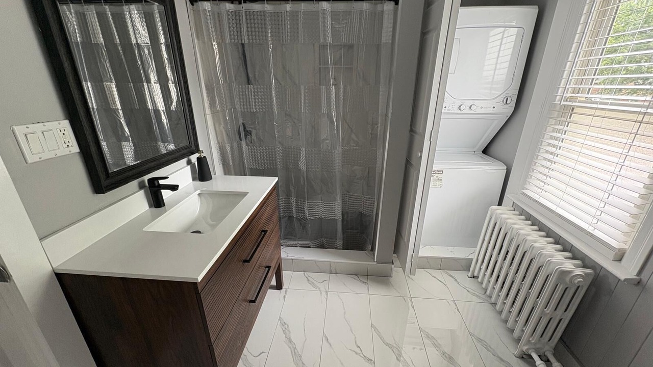 Photo of Bathroom in Welland