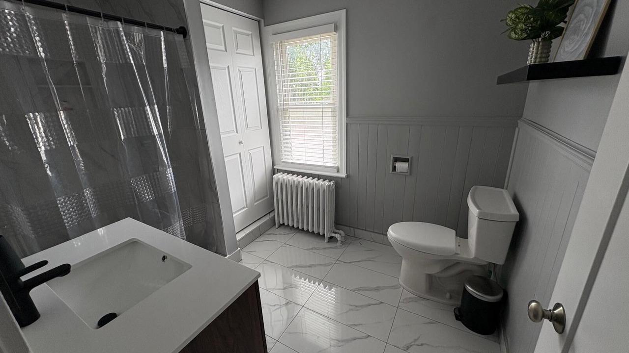 Photo of Bathroom in Welland
