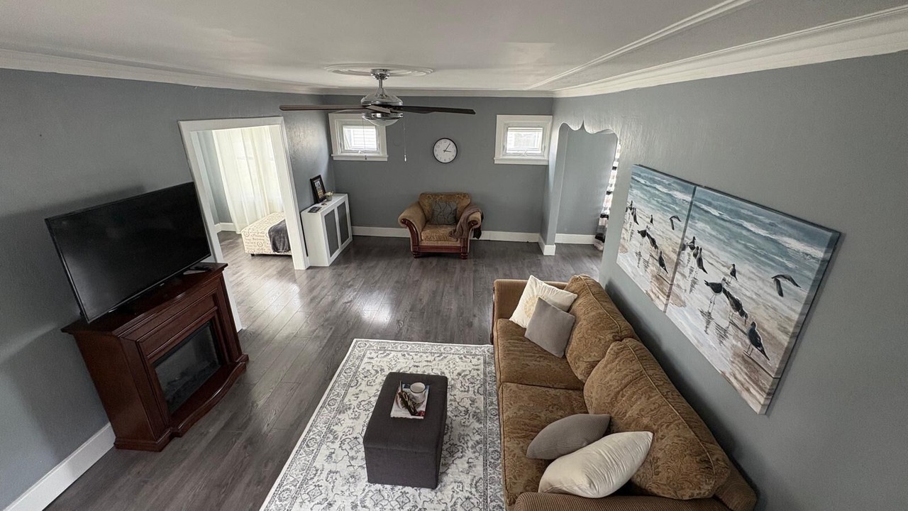 Photo of Livingroom in Welland