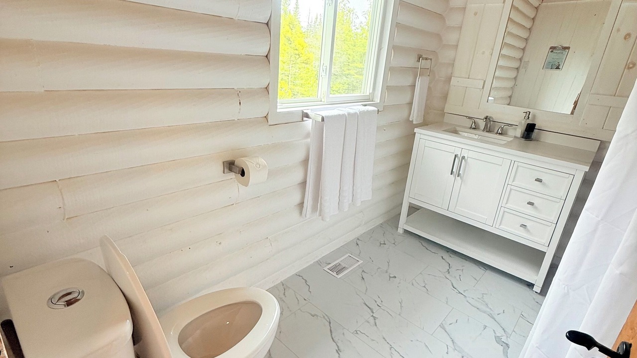 Photo of Bathroom in Tobermory