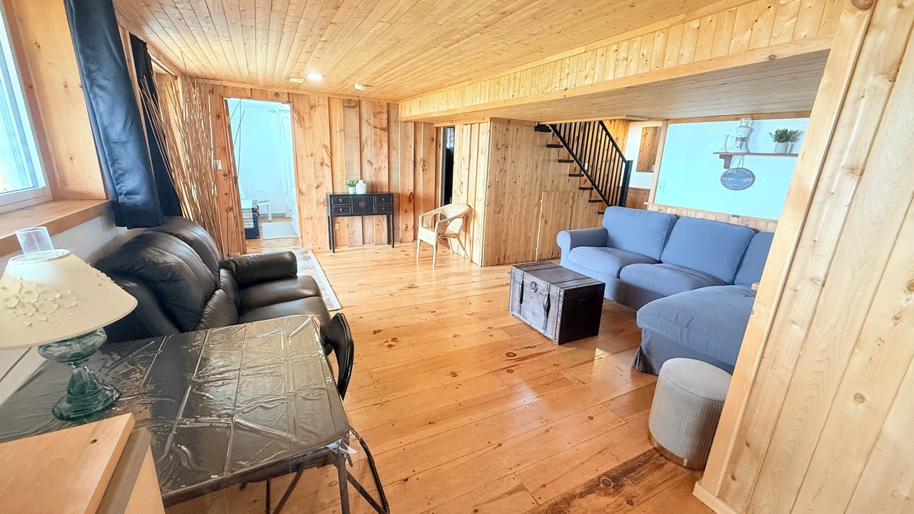 Photo of Livingroom in Tobermory