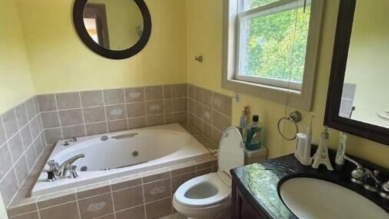 Photo of Bathroom in Dongola
