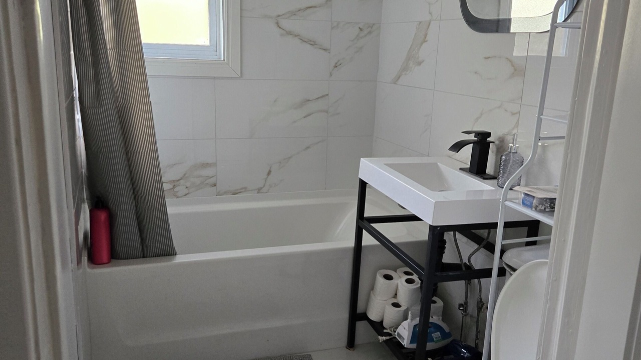 Photo of Bathroom in Cote-Saint-Paul