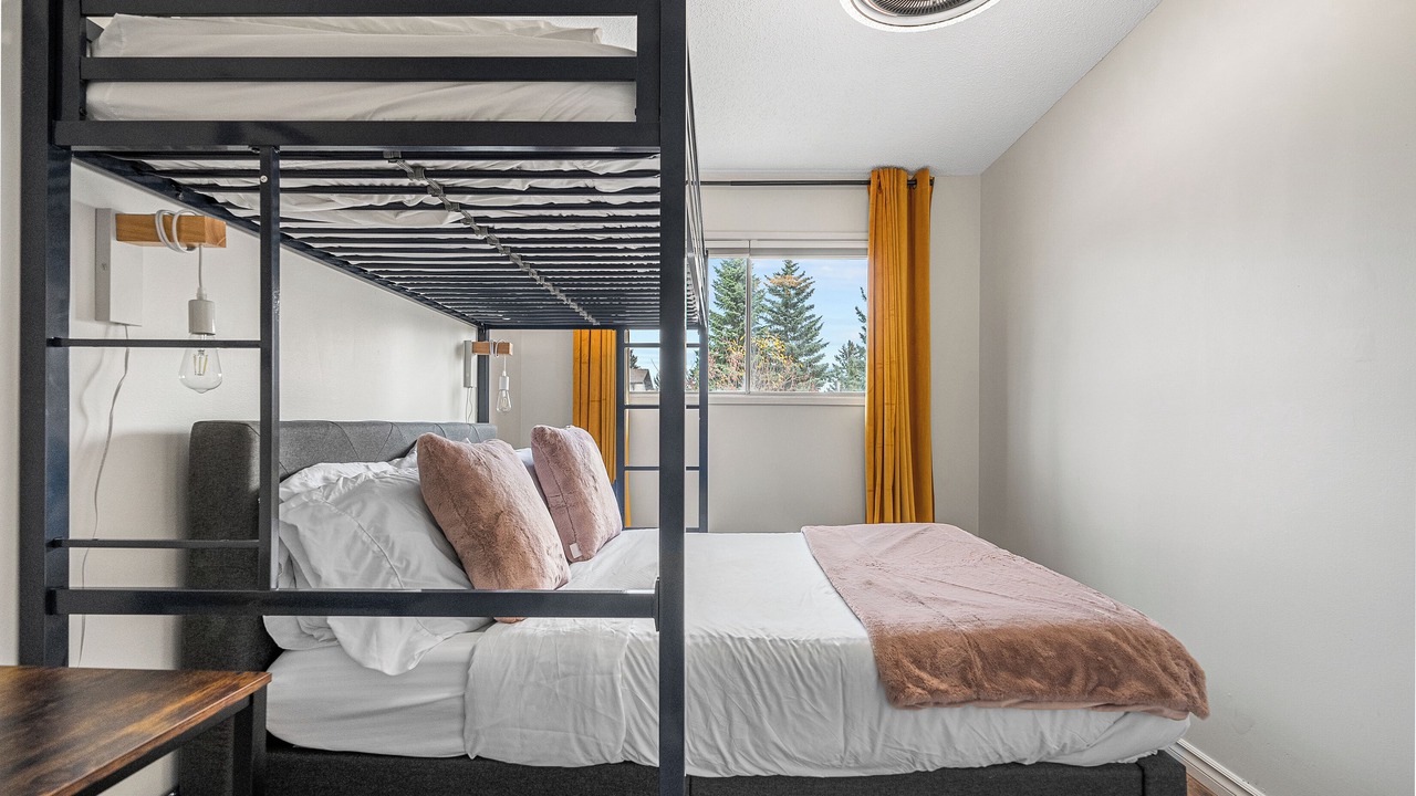 Photo of Bedroom in Cedarbrae