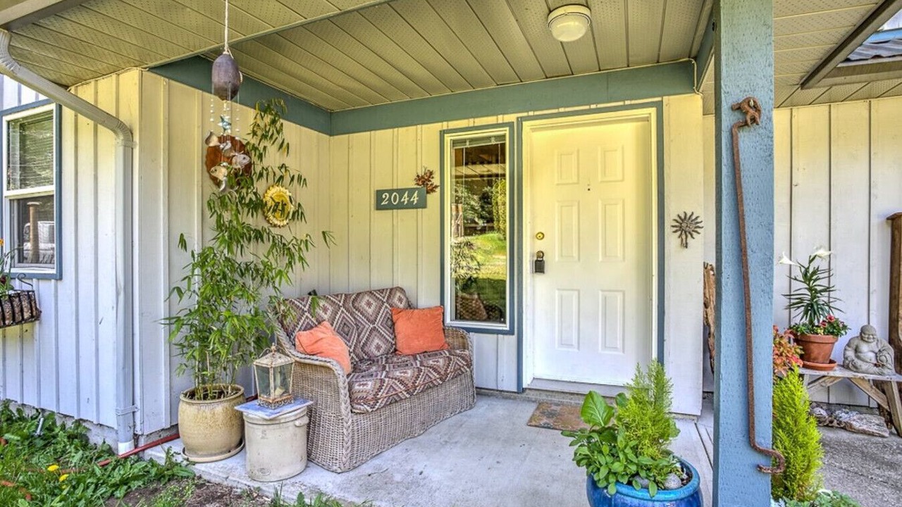 Photo of Patio Balcony in Shawnigan Lake