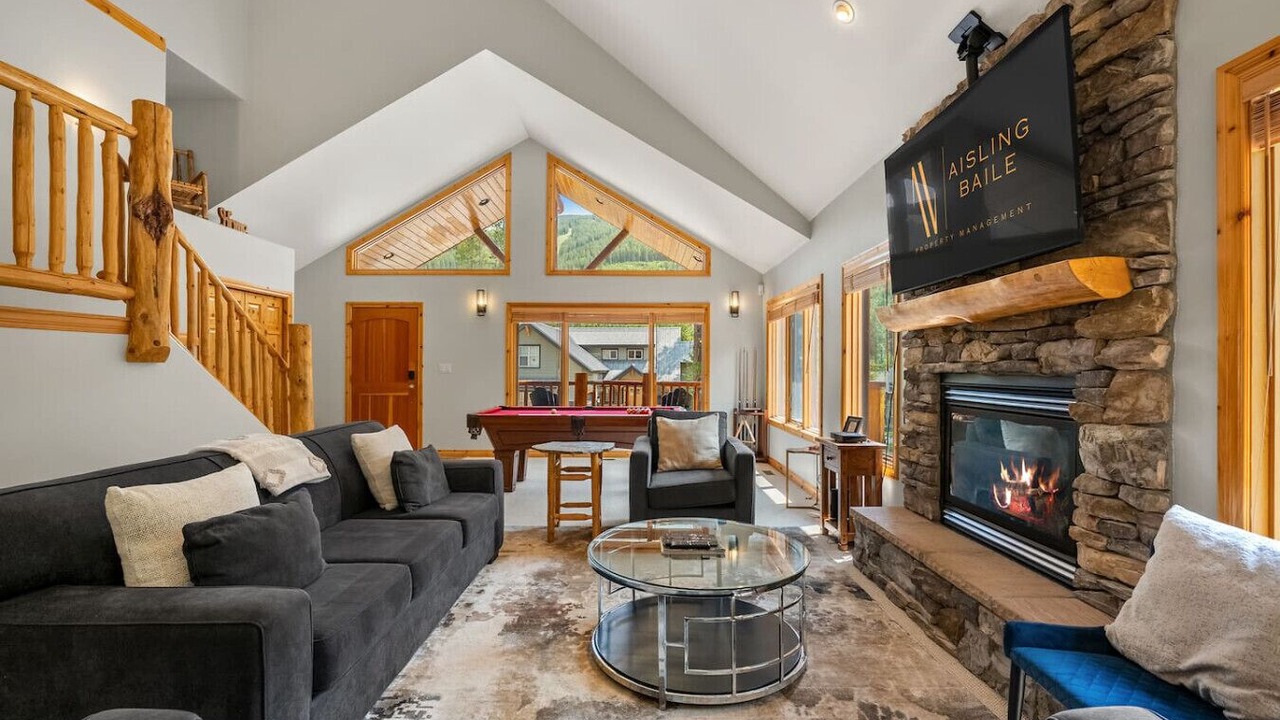 Photo of Livingroom in Forest Ridge Estates