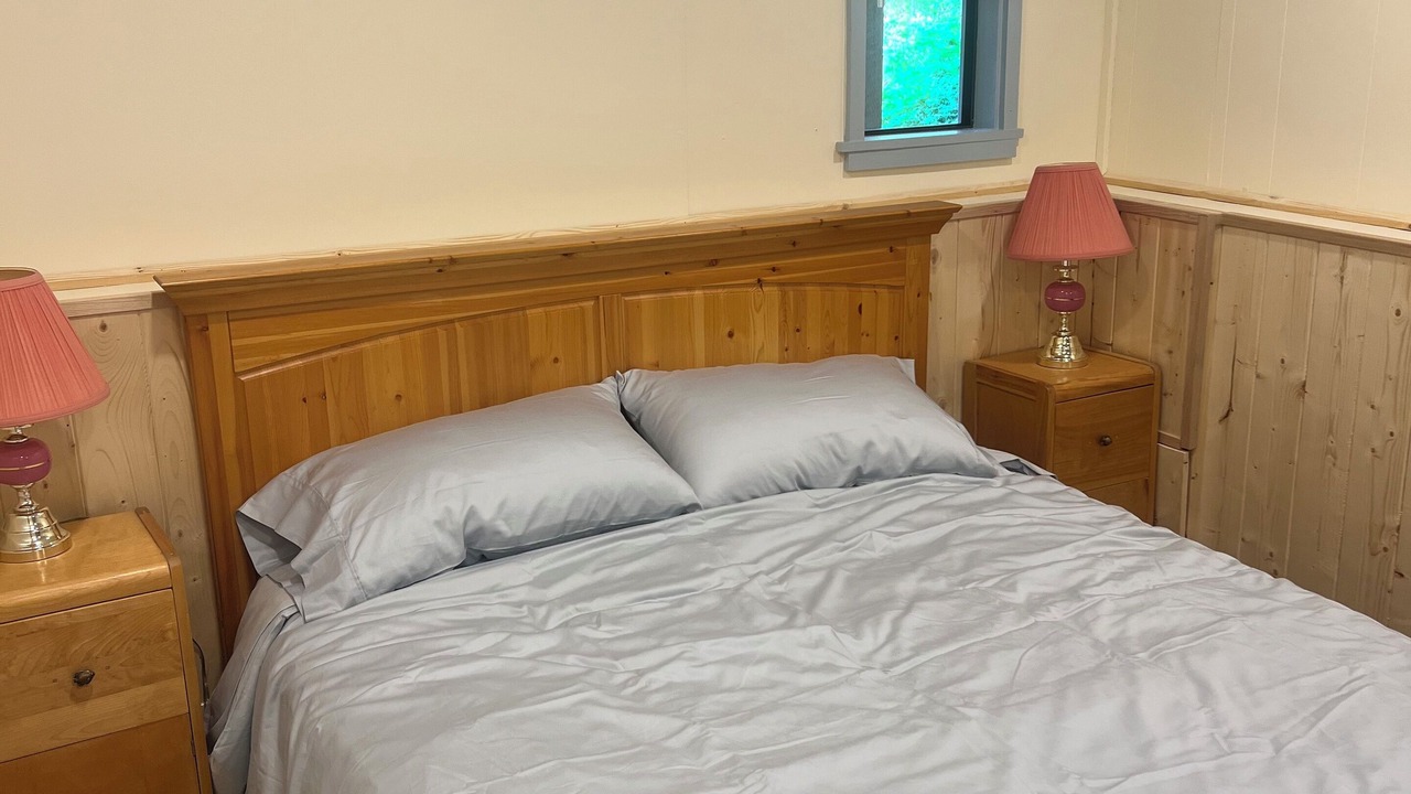 Photo of Bedroom in Quadra Island