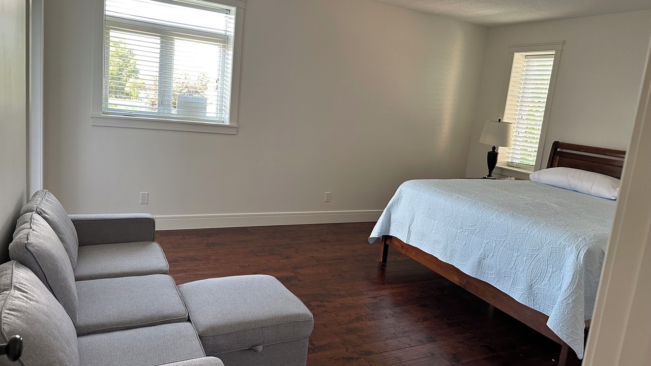 Photo of Bedroom in Raymond