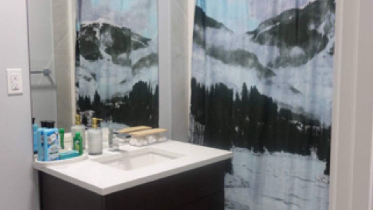 Photo of Bathroom in Division No. 11