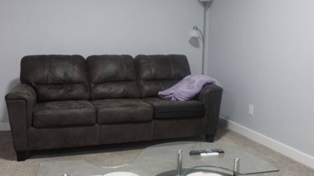 Photo of Livingroom in Division No. 11