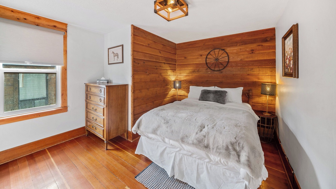 Photo of Bedroom in Banff