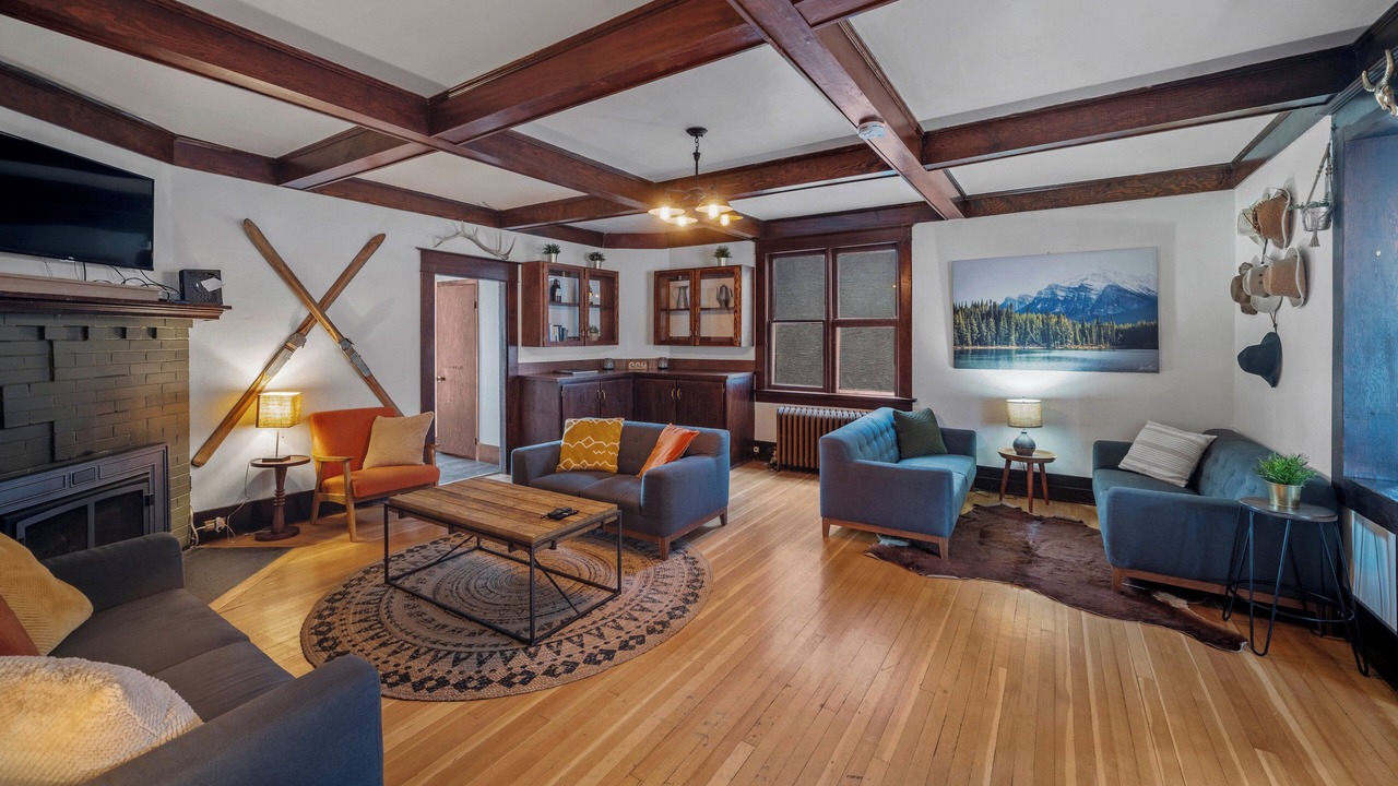 Photo of Livingroom in Banff