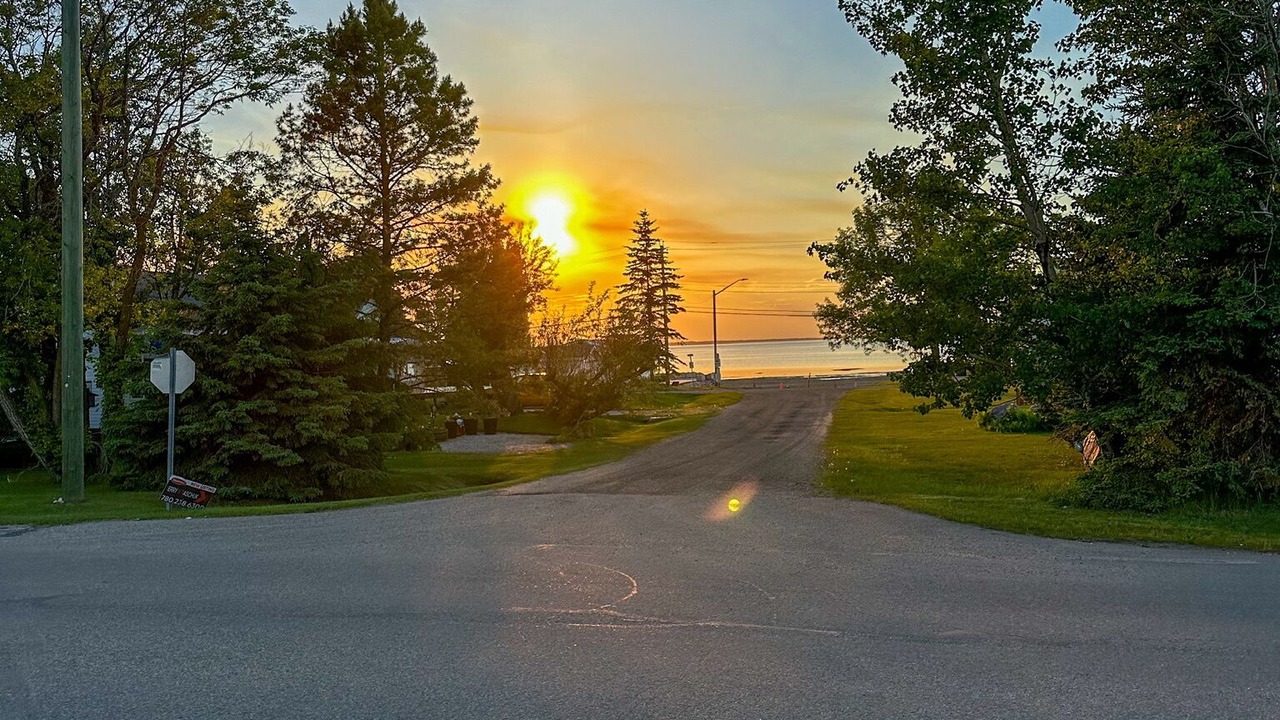 Photo of Others in Alberta Beach
