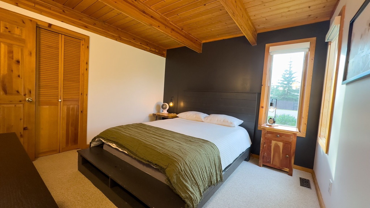 Photo of Bedroom in Alberta Beach