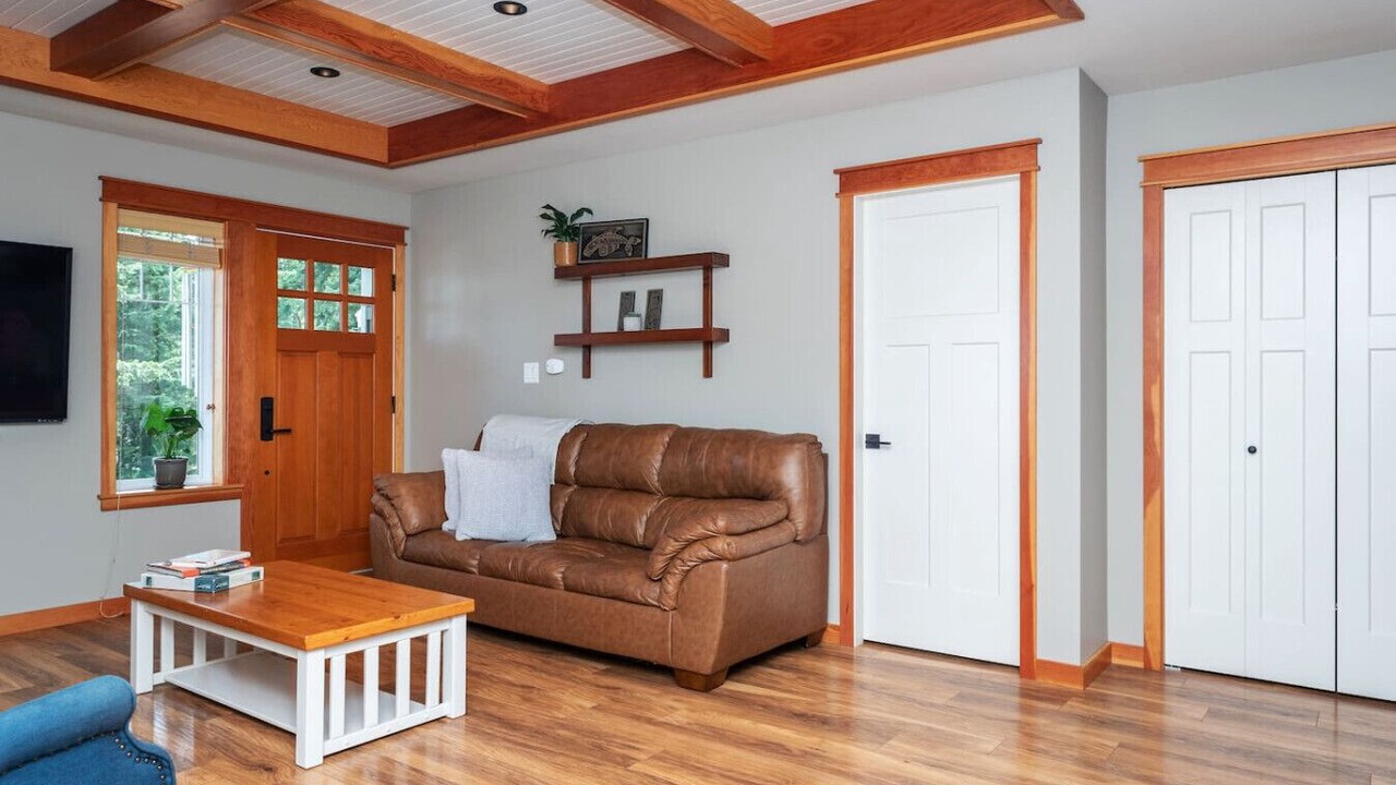 Photo of Livingroom in Metchosin