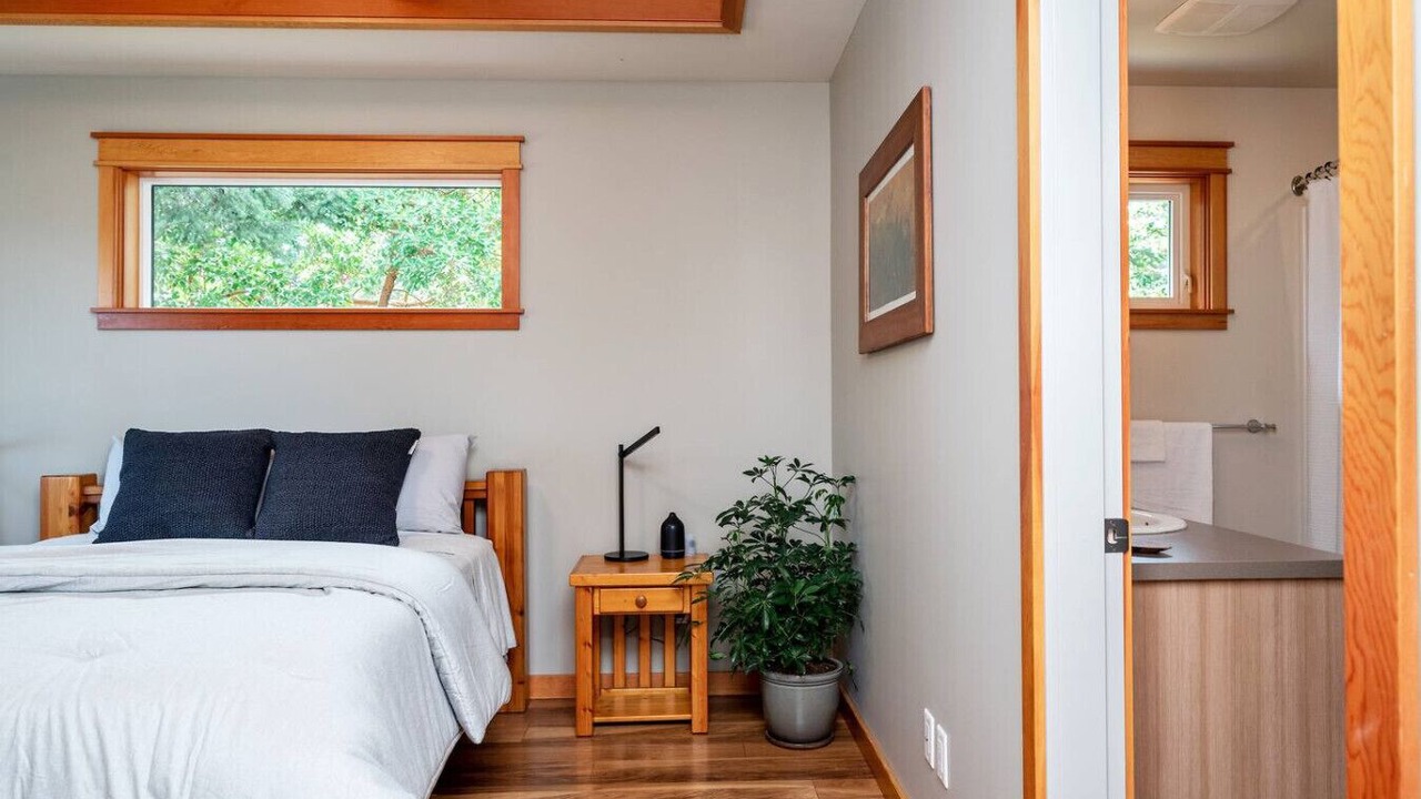 Photo of Bedroom in Metchosin