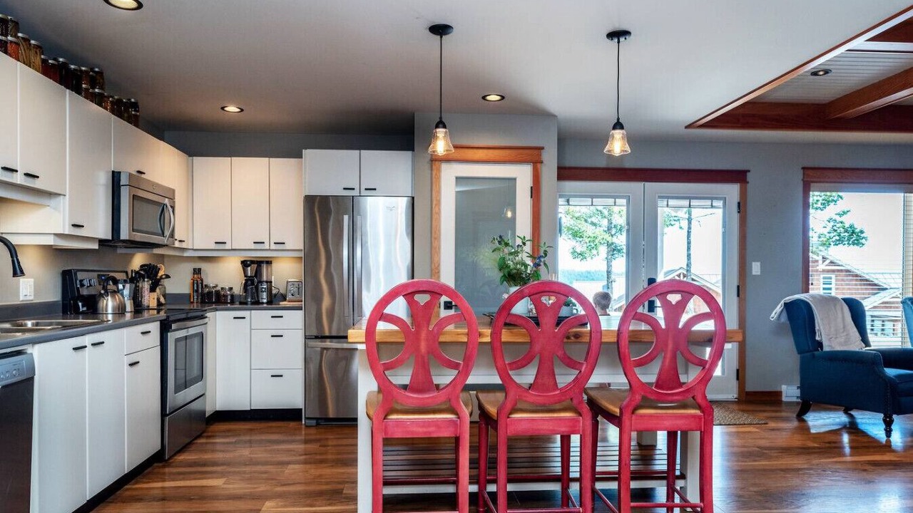 Photo of Kitchen in Metchosin