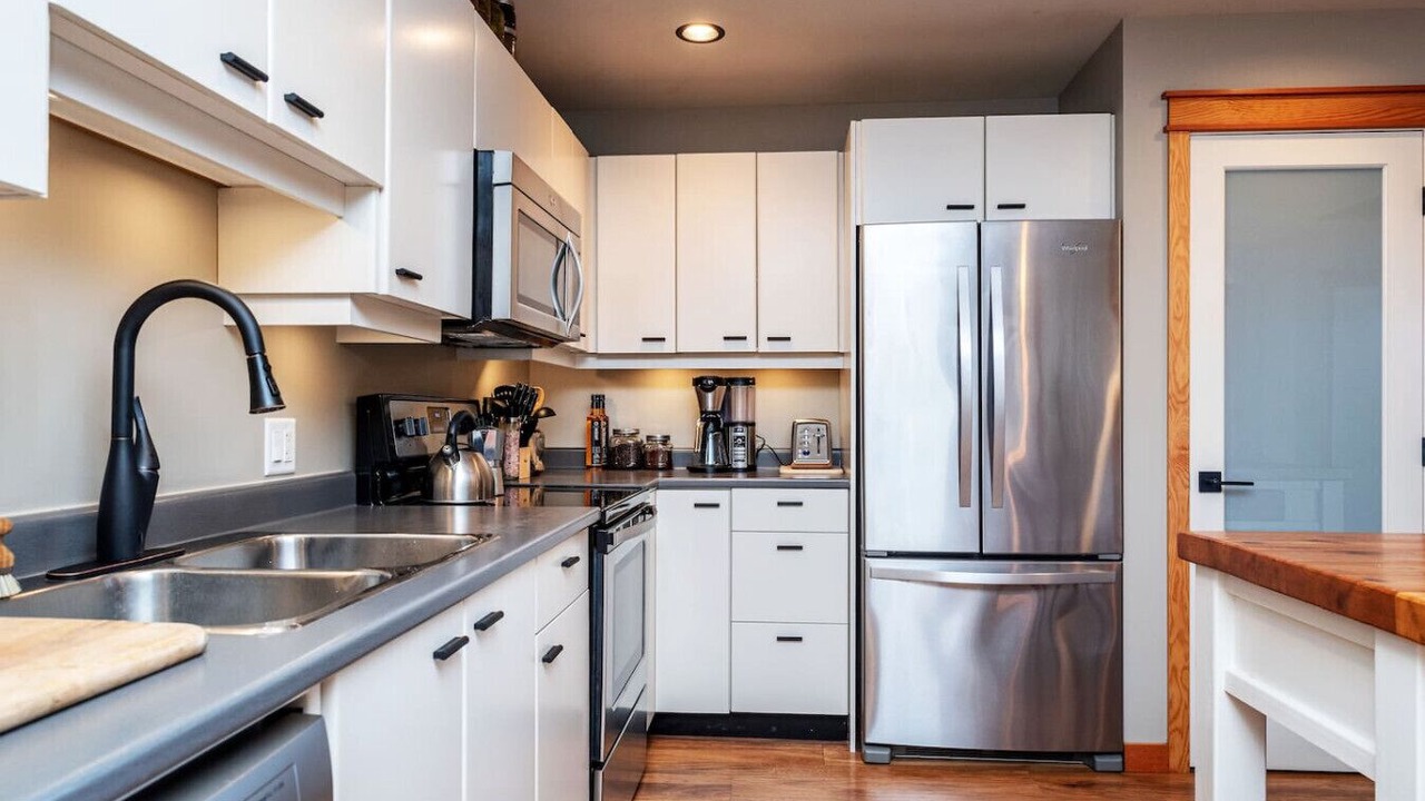Photo of Kitchen in Metchosin