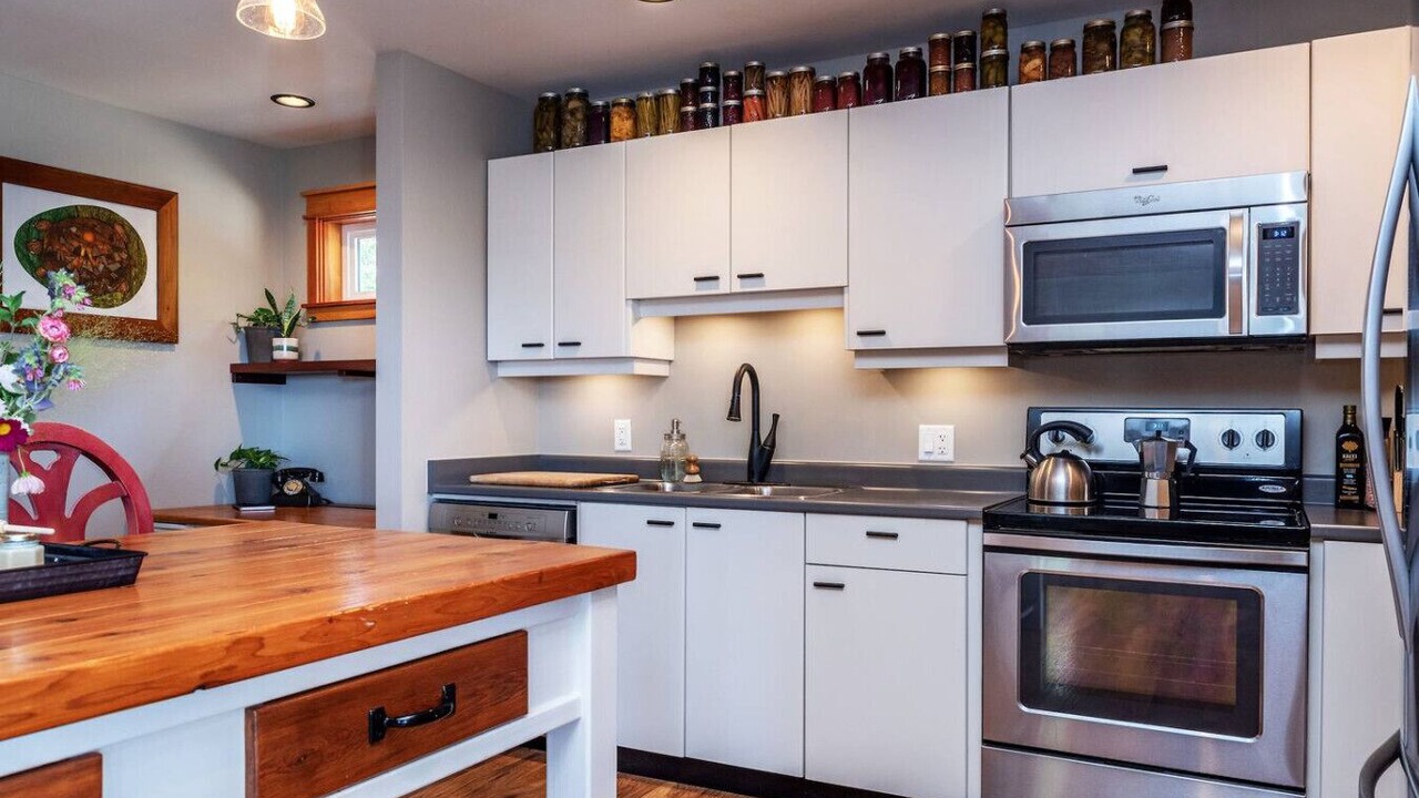 Photo of Kitchen in Metchosin