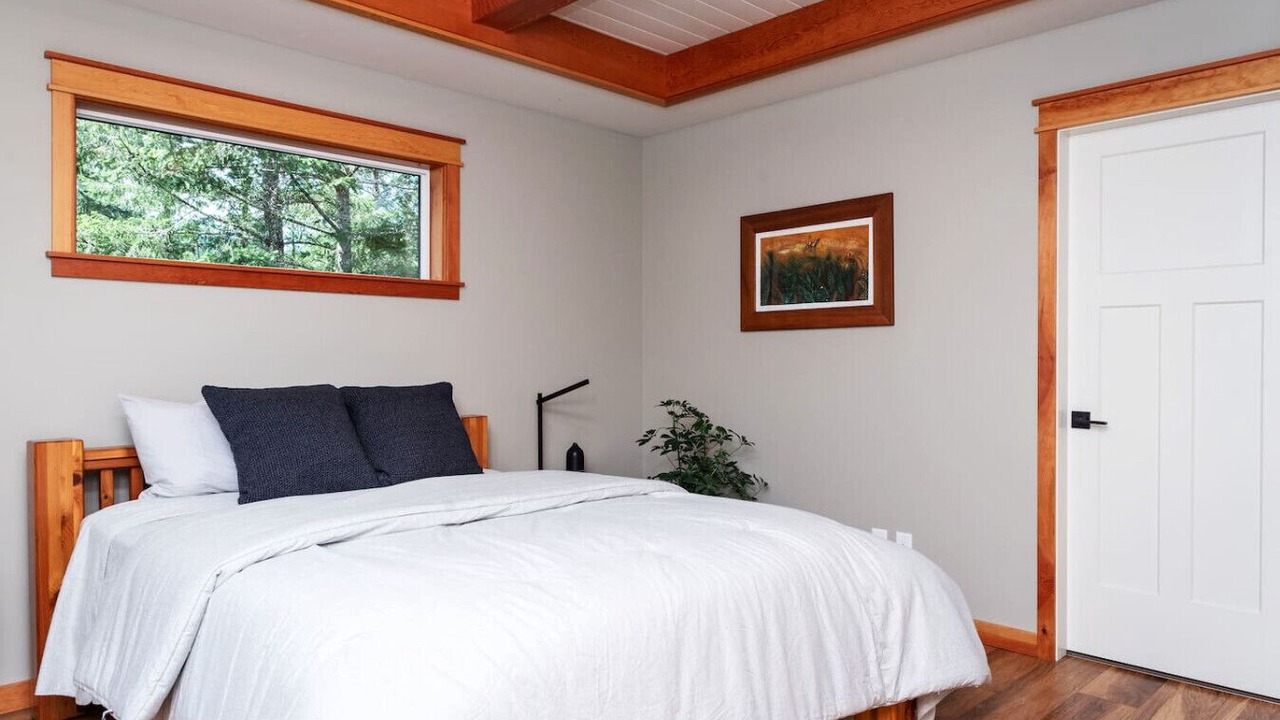 Photo of Bedroom in Metchosin