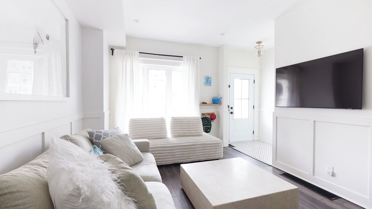 Photo of Livingroom in Hamilton