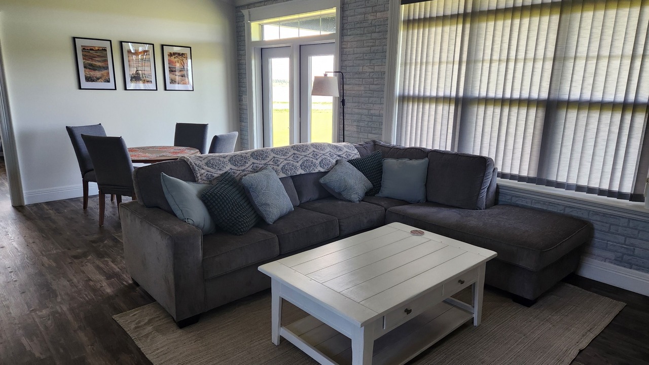 Photo of Livingroom in Prince County