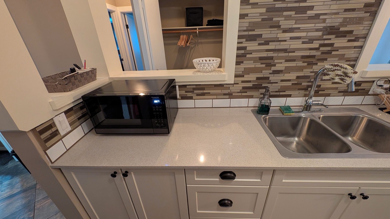 Photo of Kitchen in Hillside - Quadra - Downtown Blanshard