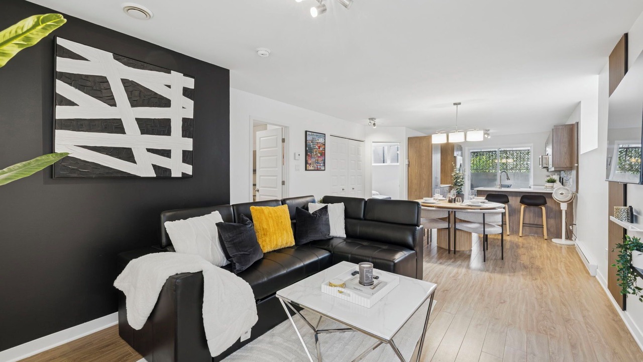 Photo of Livingroom in Laval