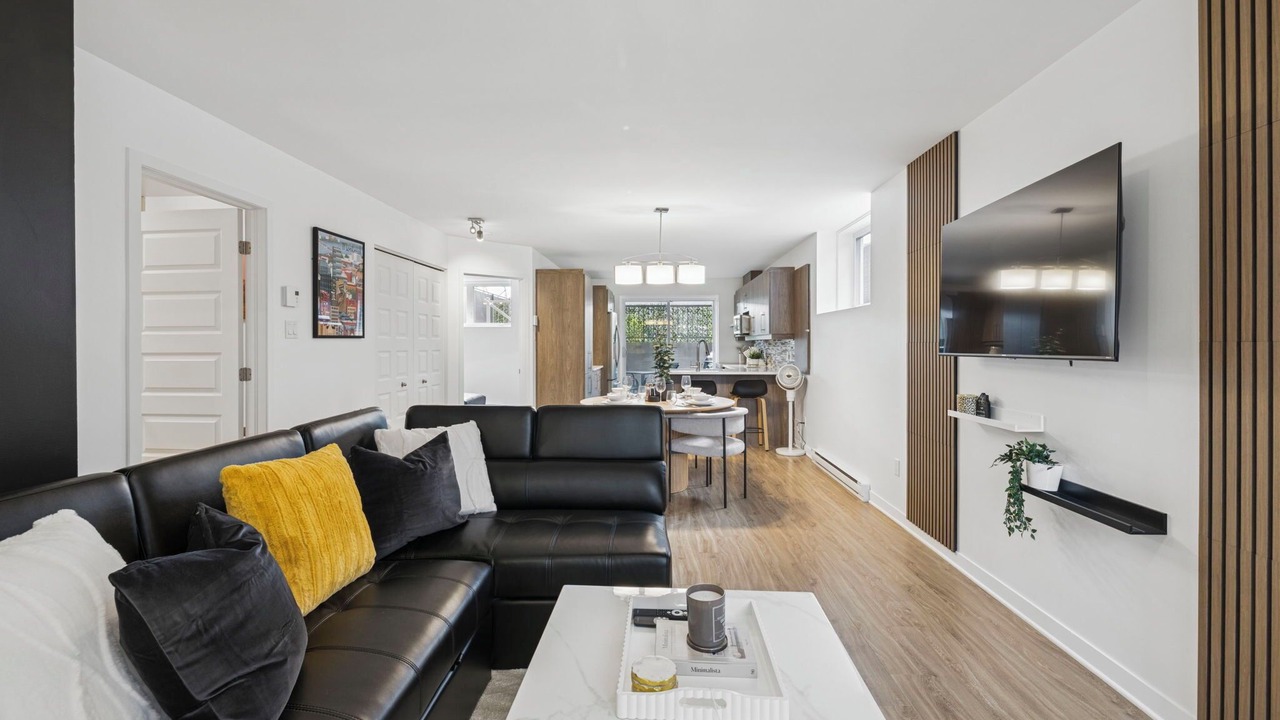 Photo of Livingroom in Laval
