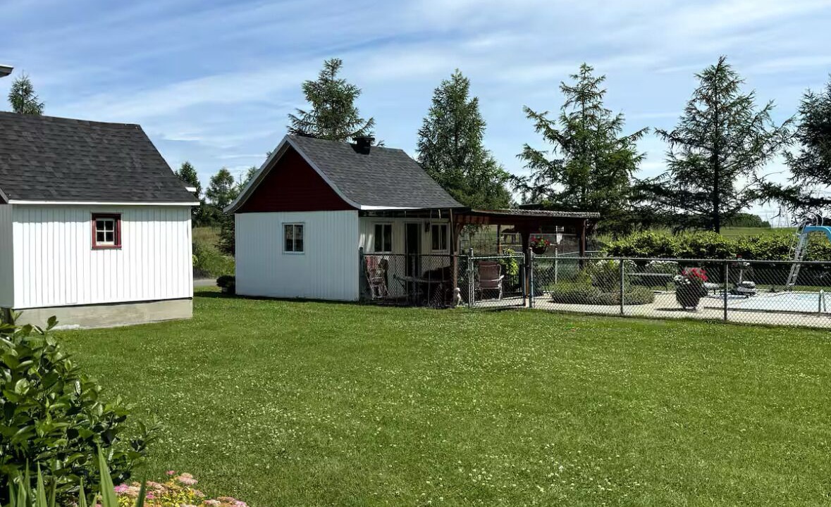 Photo of Outdoor in Saint-Etienne-de-Lauzon