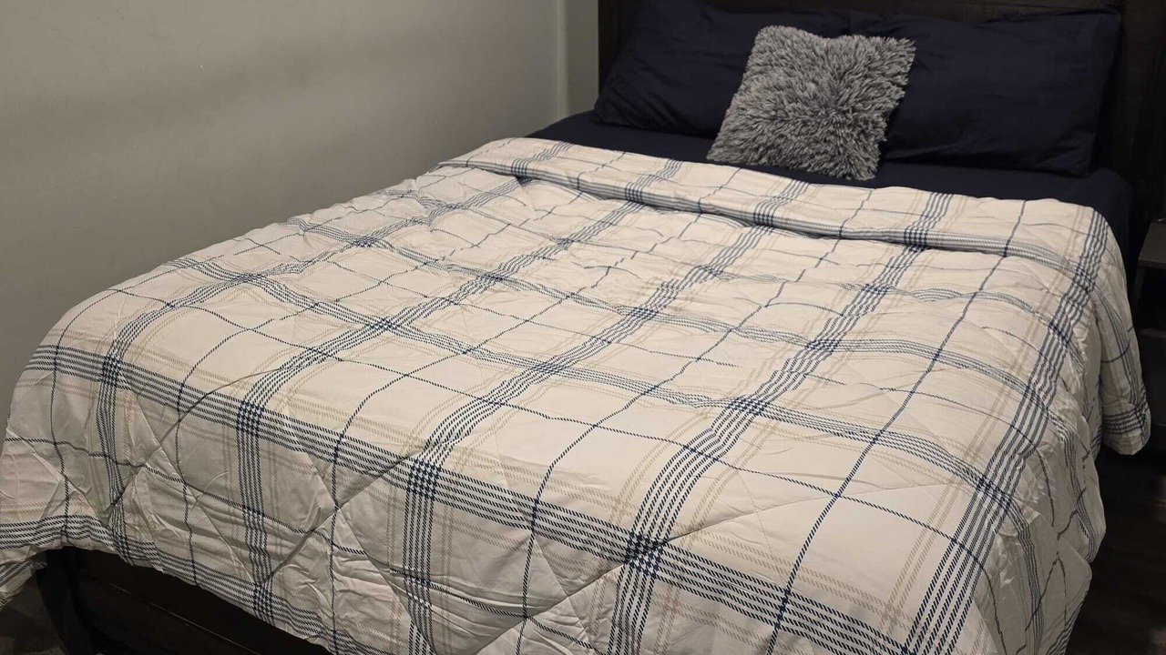 Photo of Bedroom in East Kildonan