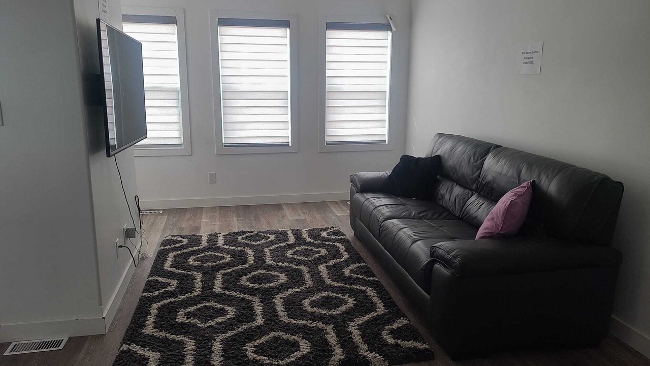 Photo of Livingroom in East Kildonan