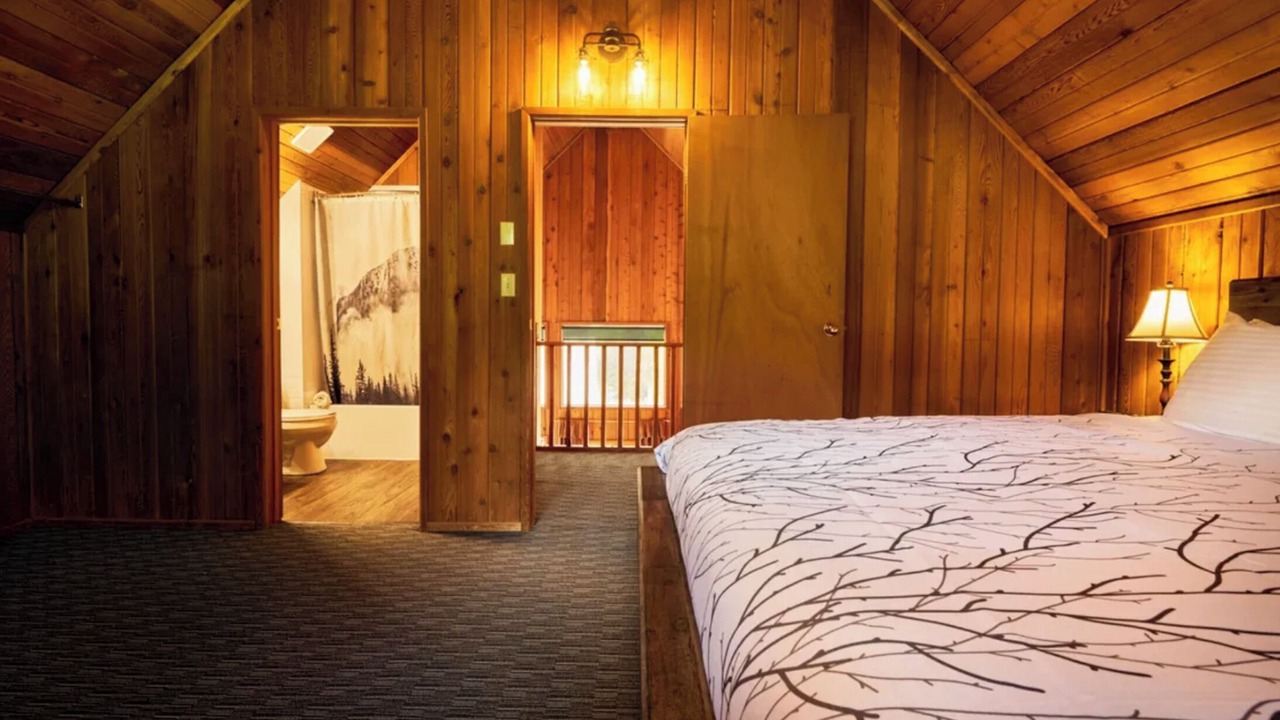 Photo of Bedroom in Canmore