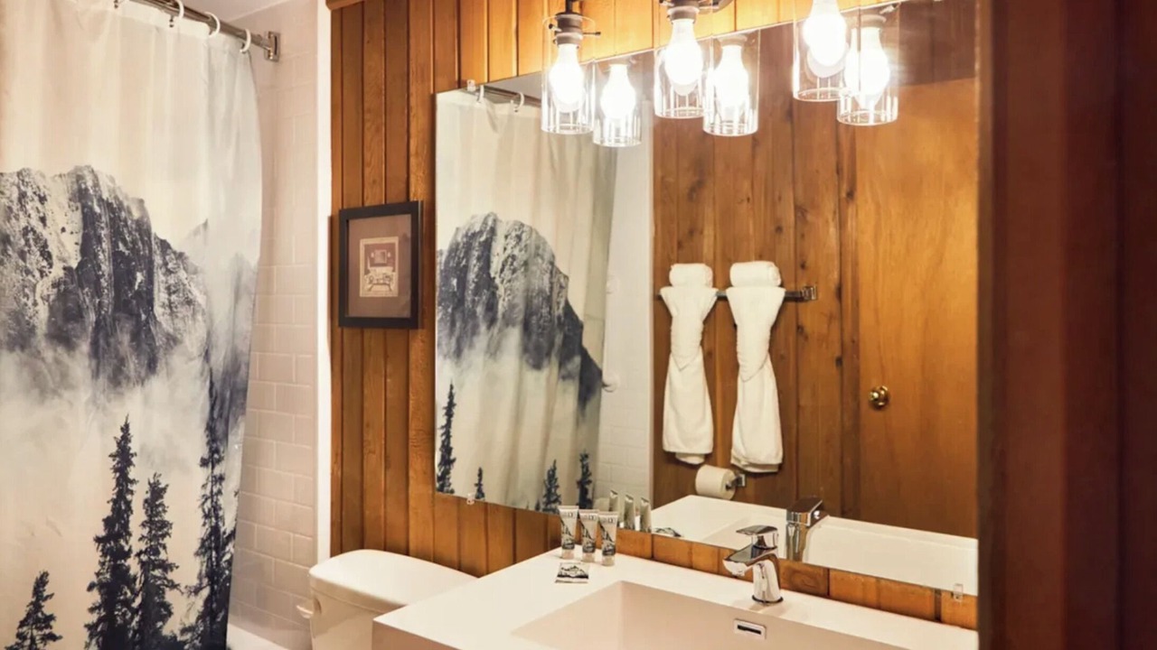 Photo of Bathroom in Canmore