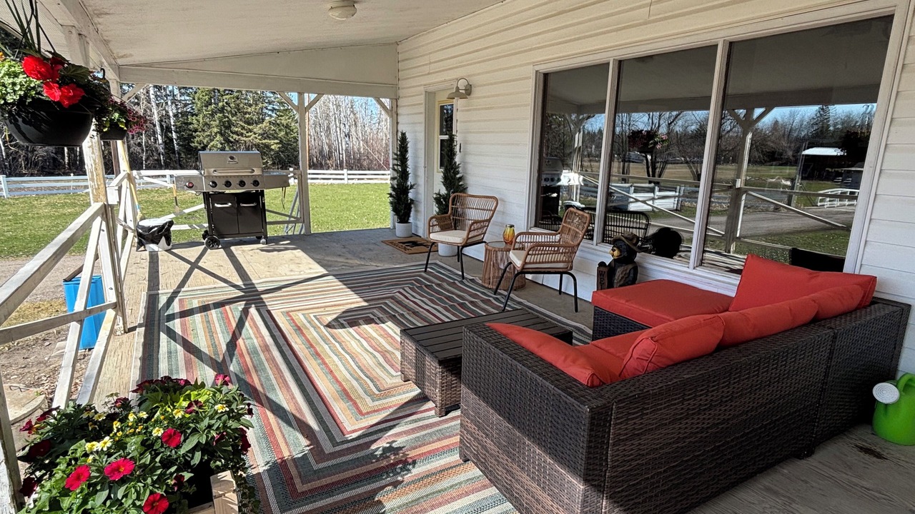 Photo of Patio Balcony in Hudson Bay