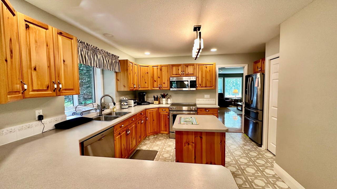 Photo of Kitchen in Swansea Point
